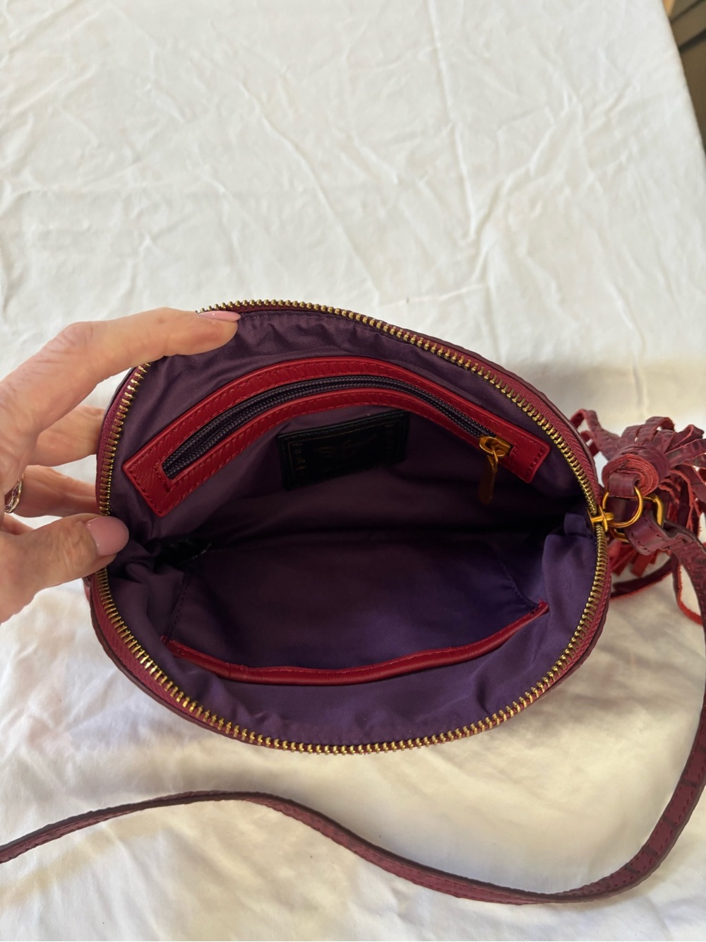Sharif Burgundy Red Leather Crossbody Bag with Gold Lion Ring Vintage - Picture 4 of 8